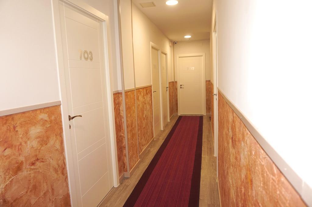 Auberge de jeunesse Muchomadrid Extérieur photo