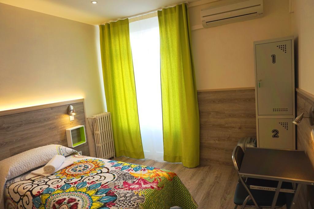 Auberge de jeunesse Muchomadrid Extérieur photo