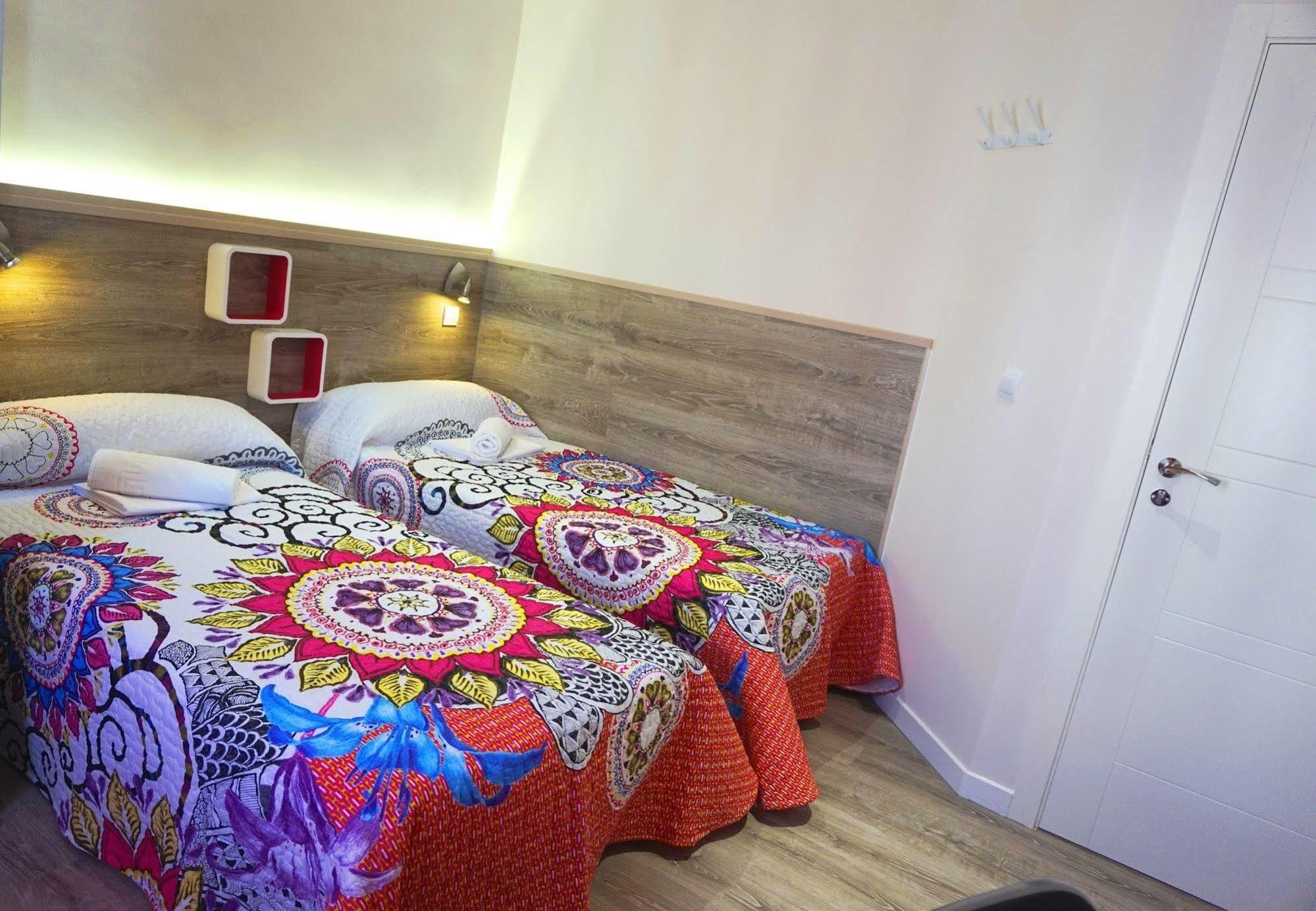 Auberge de jeunesse Muchomadrid Extérieur photo