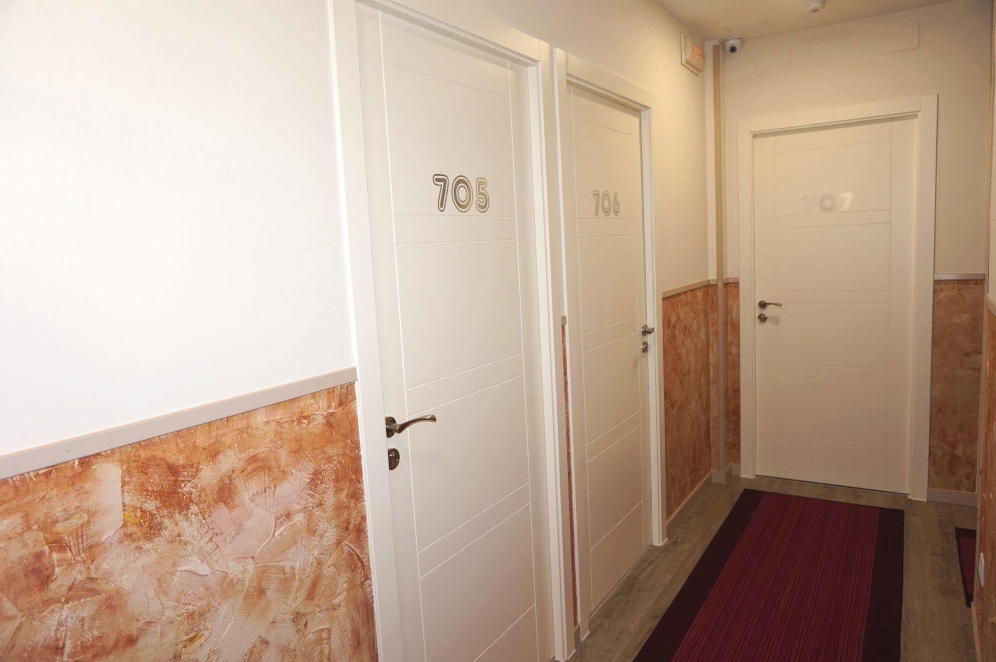 Auberge de jeunesse Muchomadrid Extérieur photo